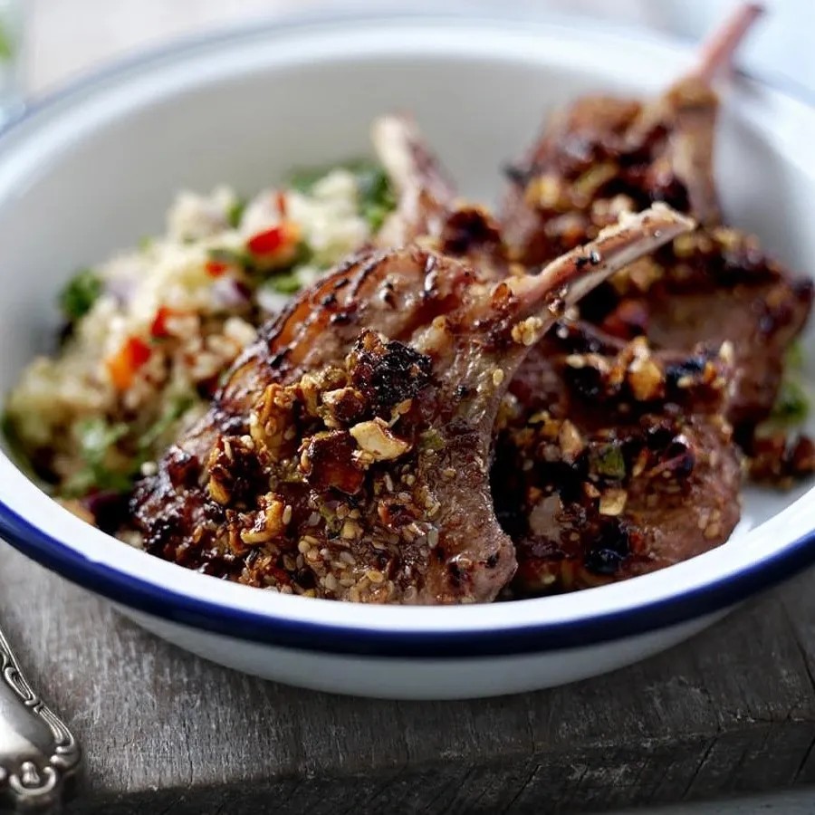 Image alt description