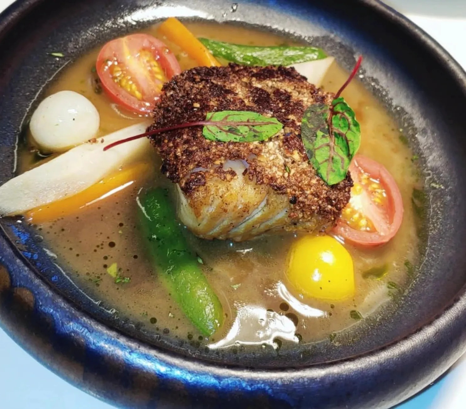 Image alt description