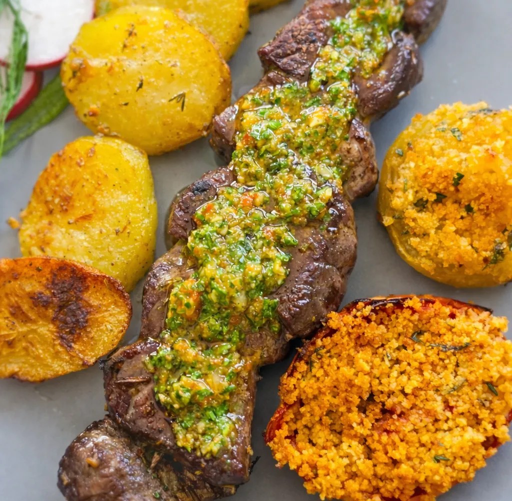 Image alt description