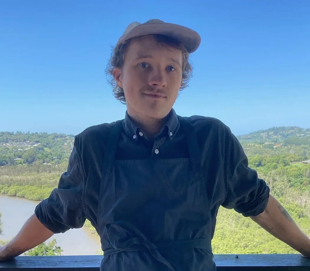 Image alt description