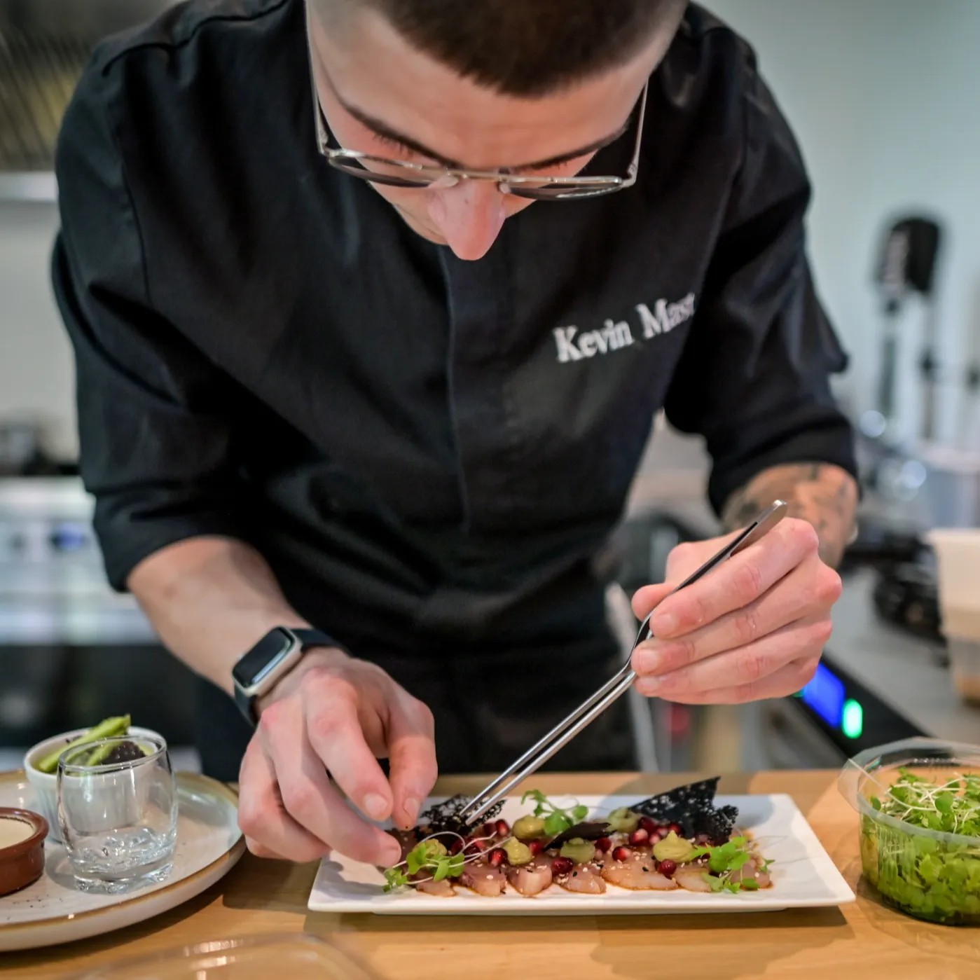 Image alt description