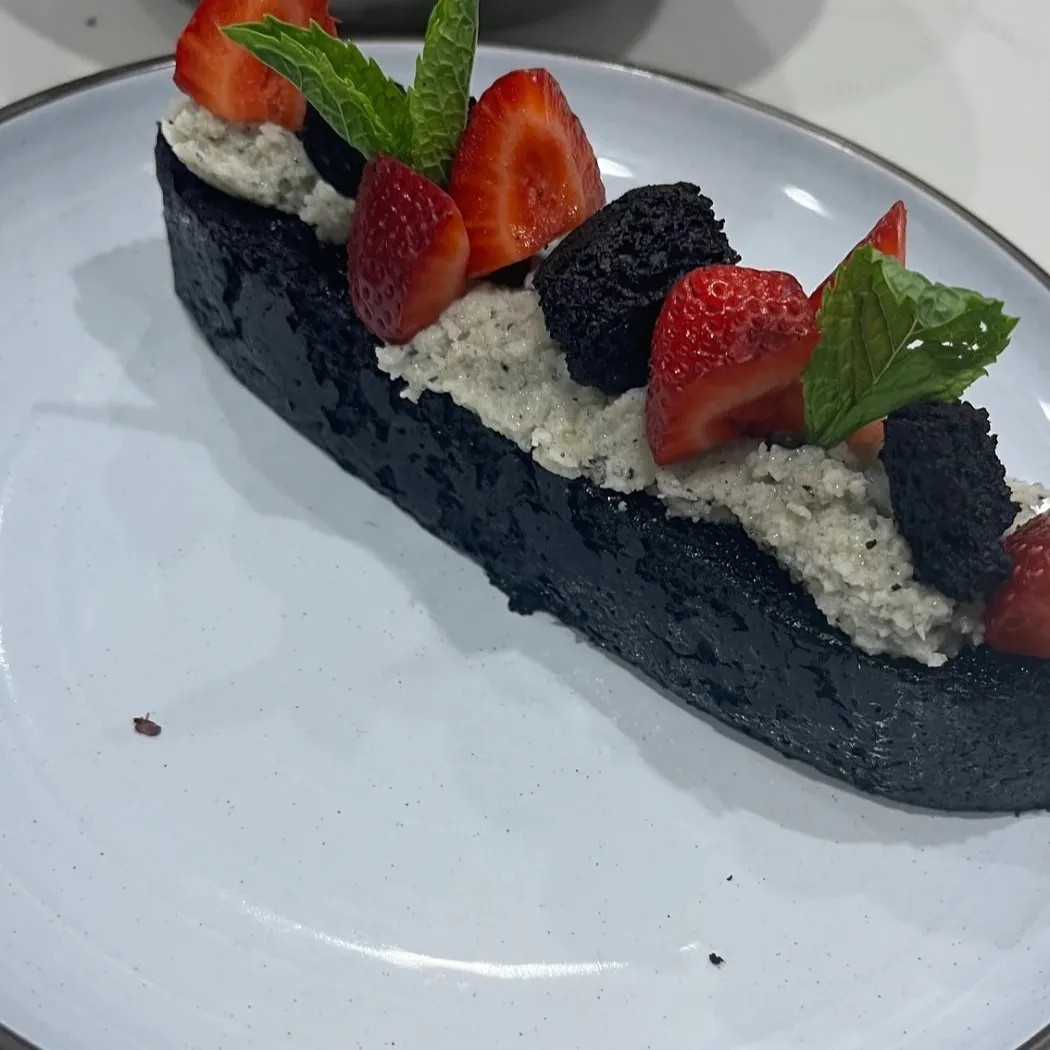 Image alt description