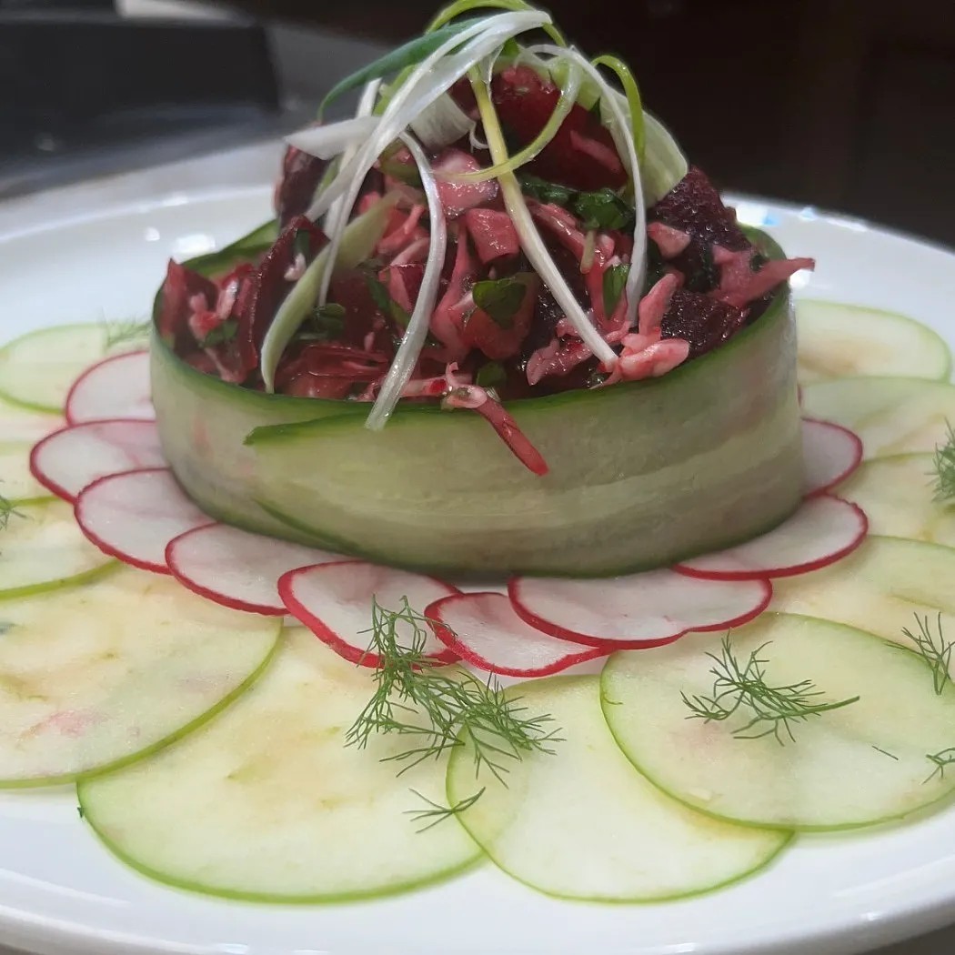 Image alt description