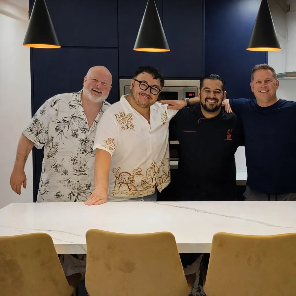 Image alt description