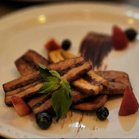 Image alt description