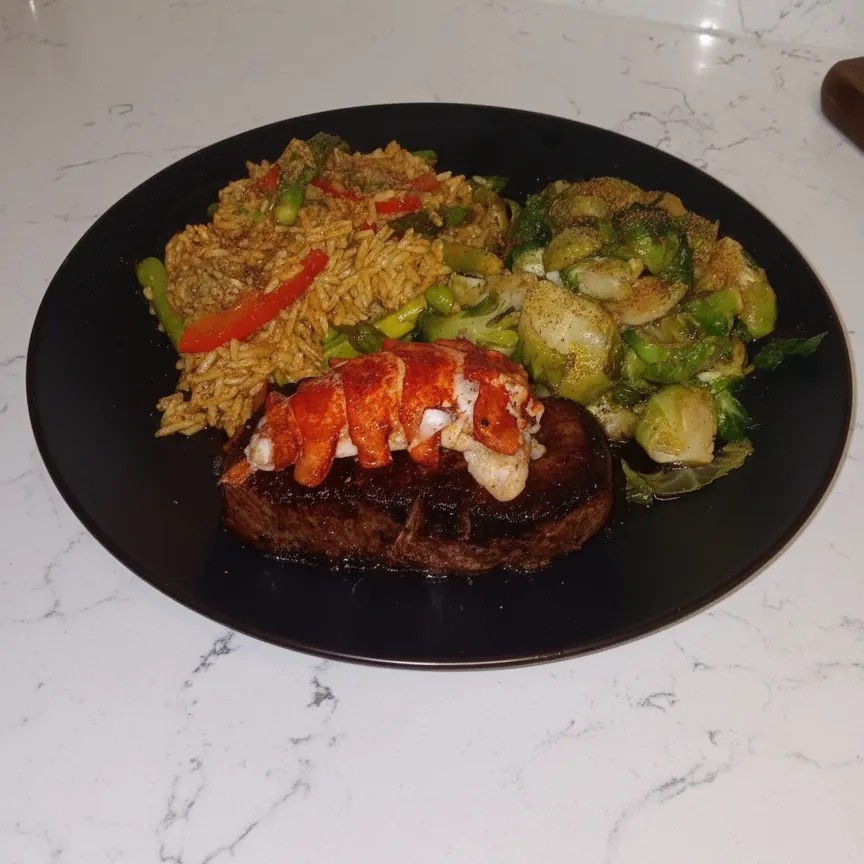 Image alt description