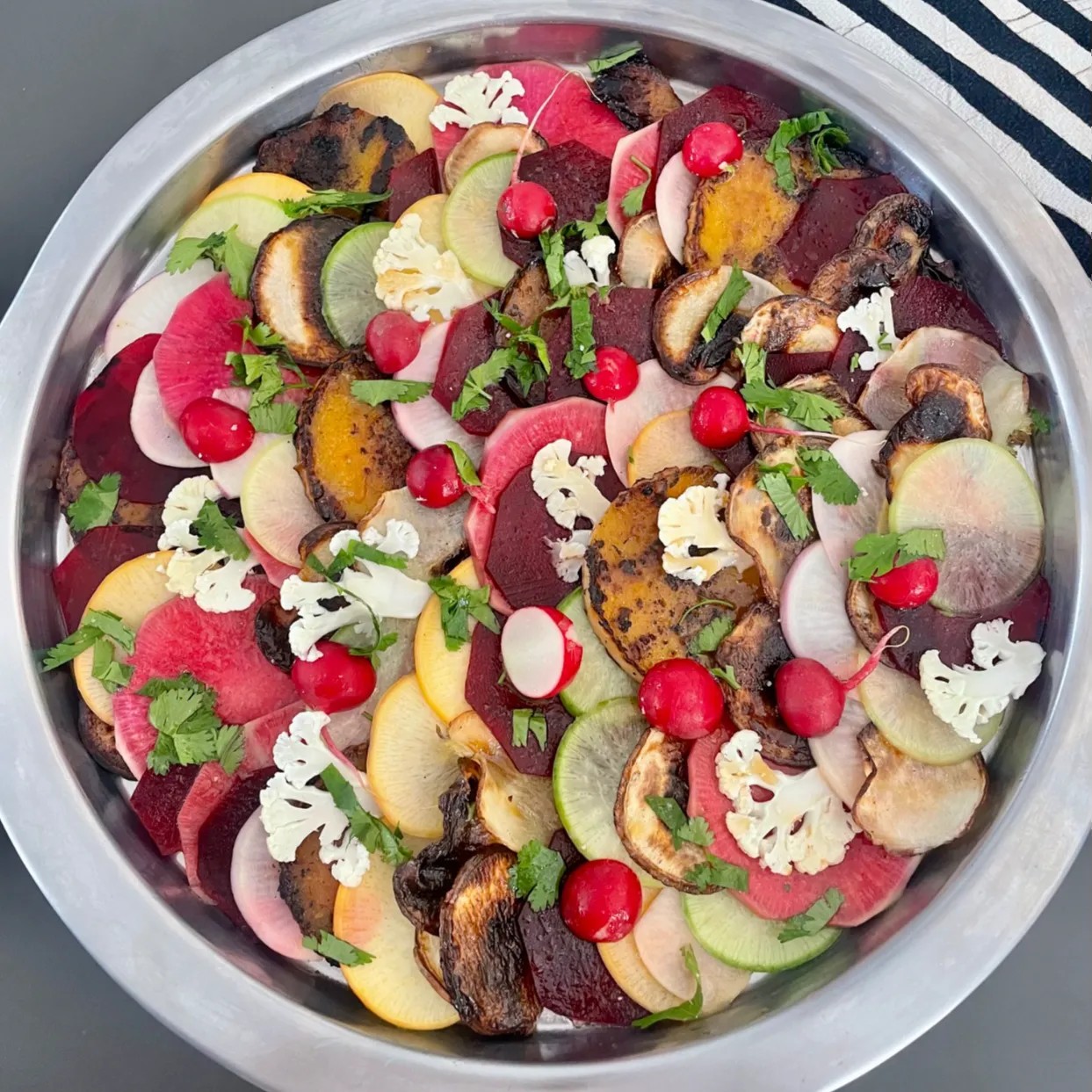 Image alt description