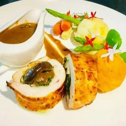 Image alt description