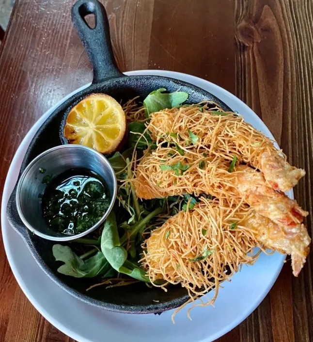 Image alt description