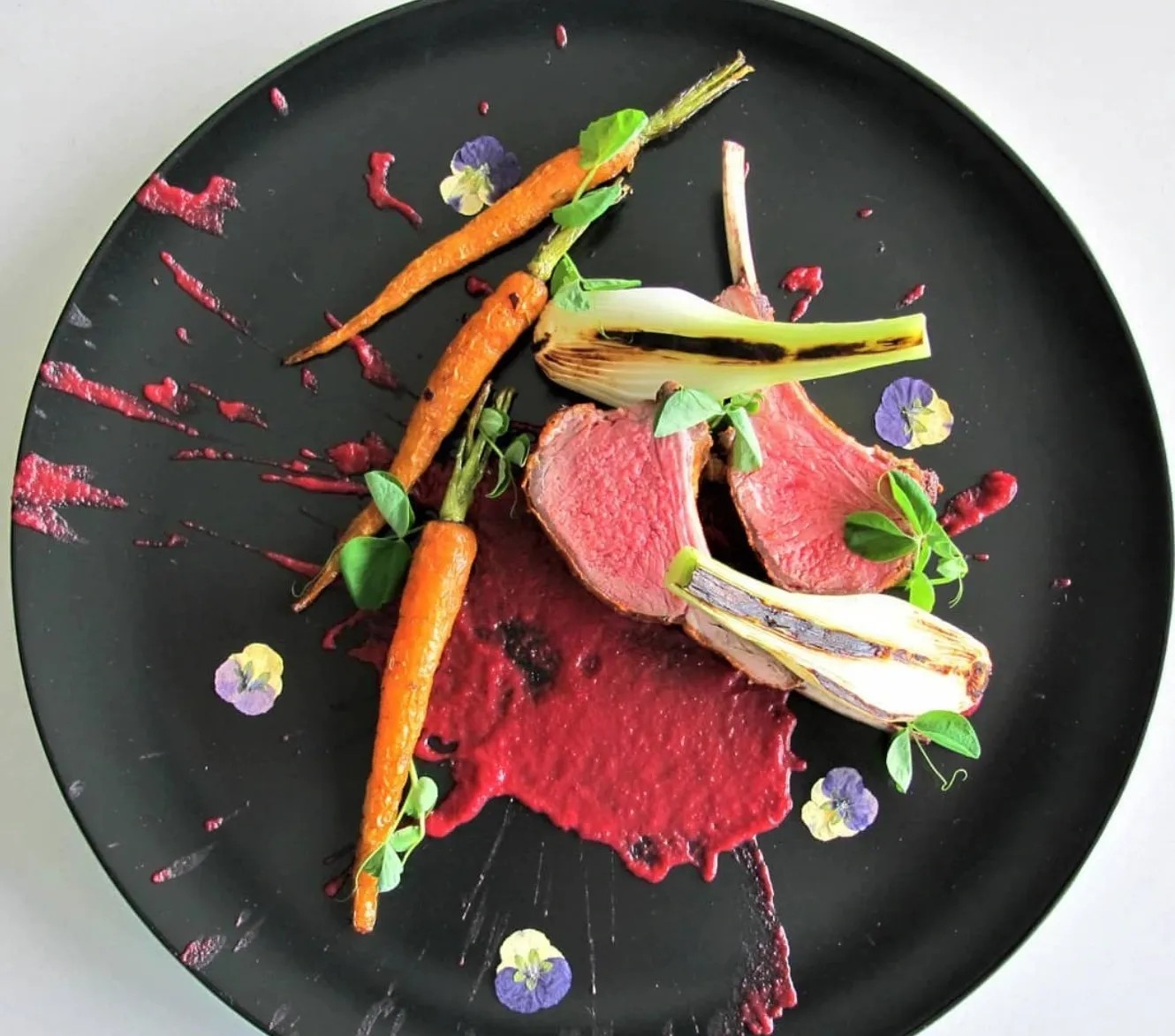 Image alt description