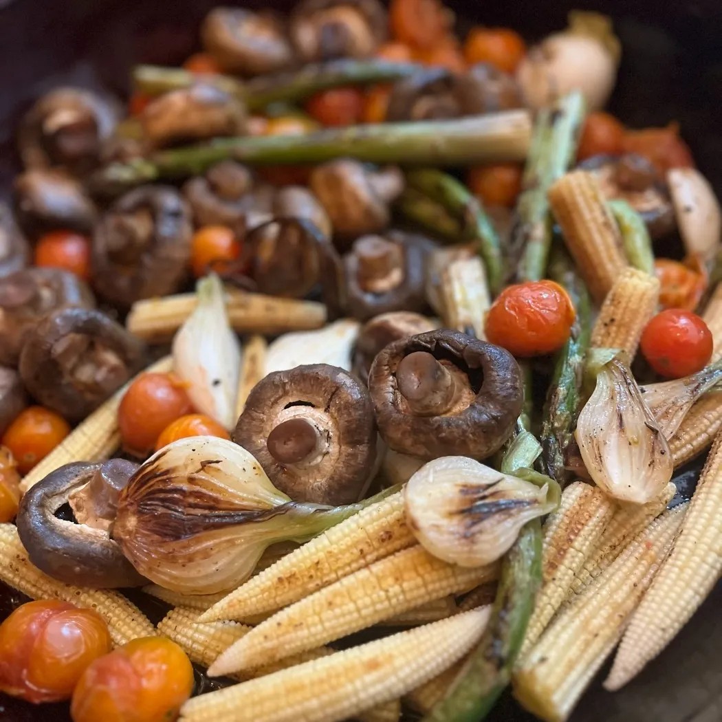 Image alt description