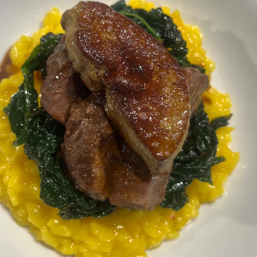 Image alt description