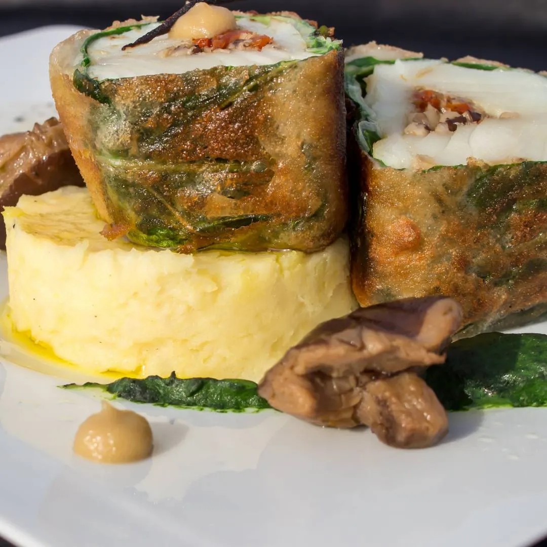 Image alt description