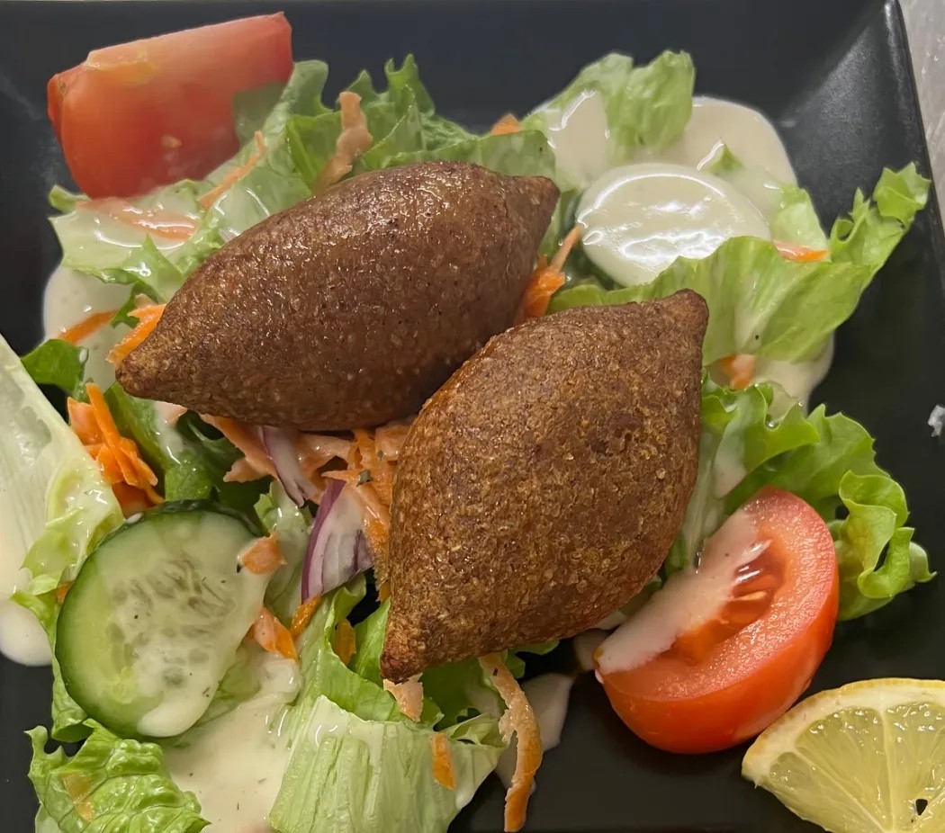 Image alt description