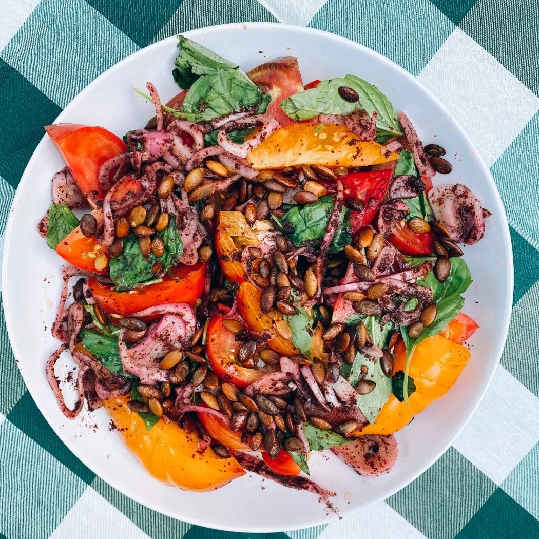 Image alt description