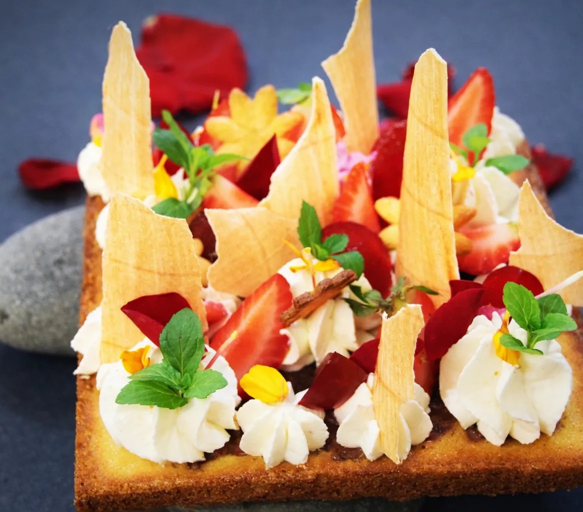 Image alt description