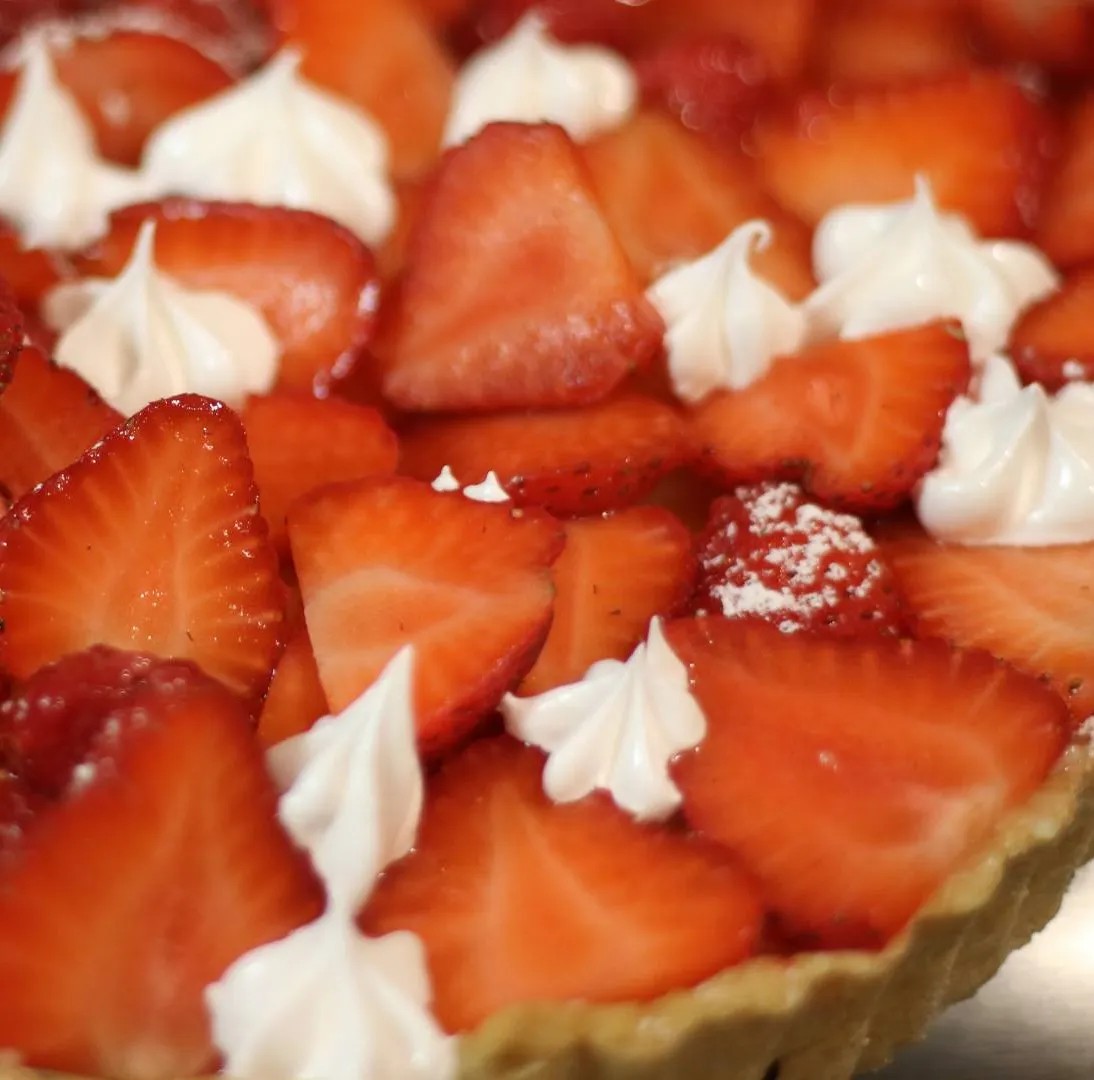 Image alt description