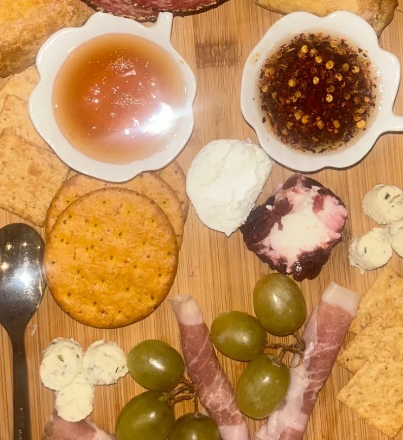 Image alt description