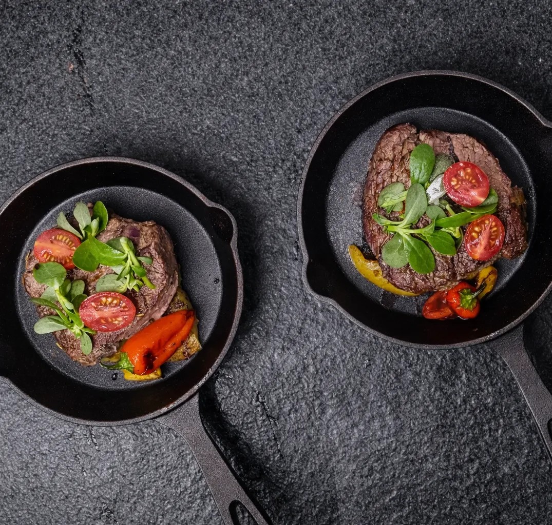 Image alt description