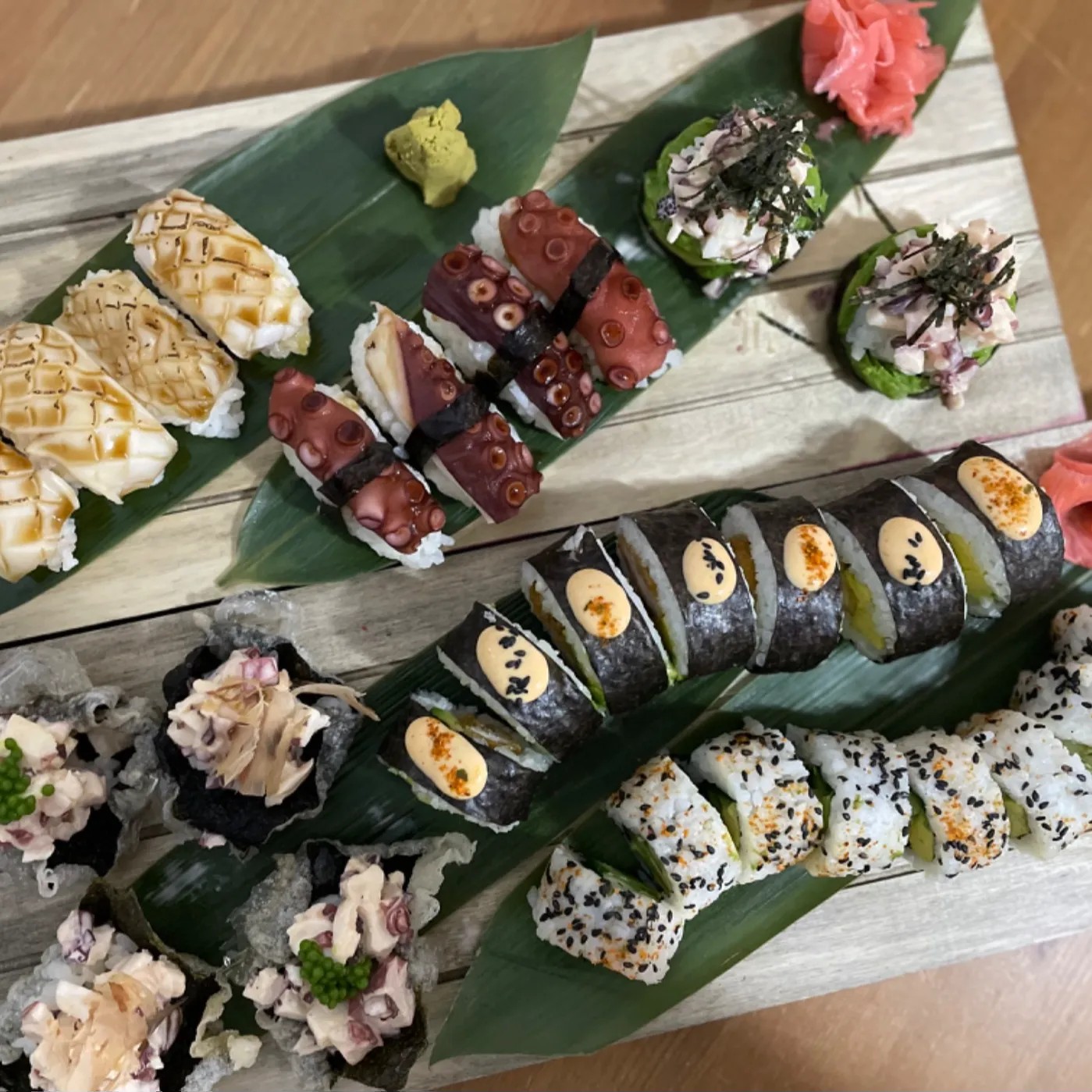 Image alt description