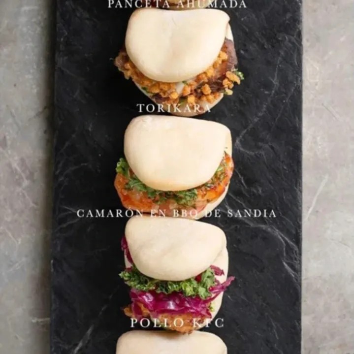 Image alt description