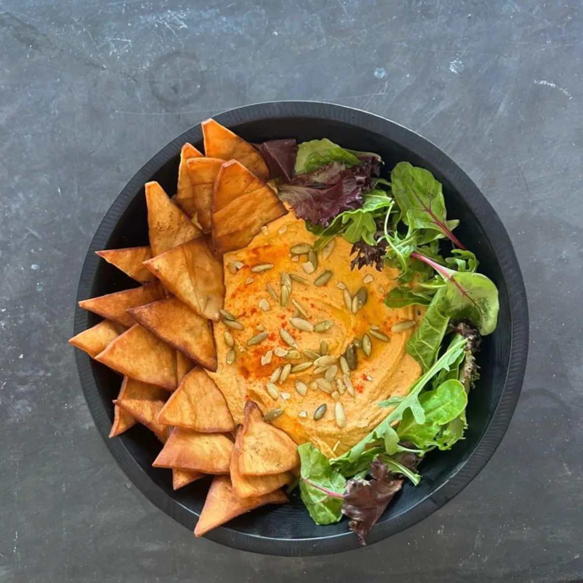 Image alt description