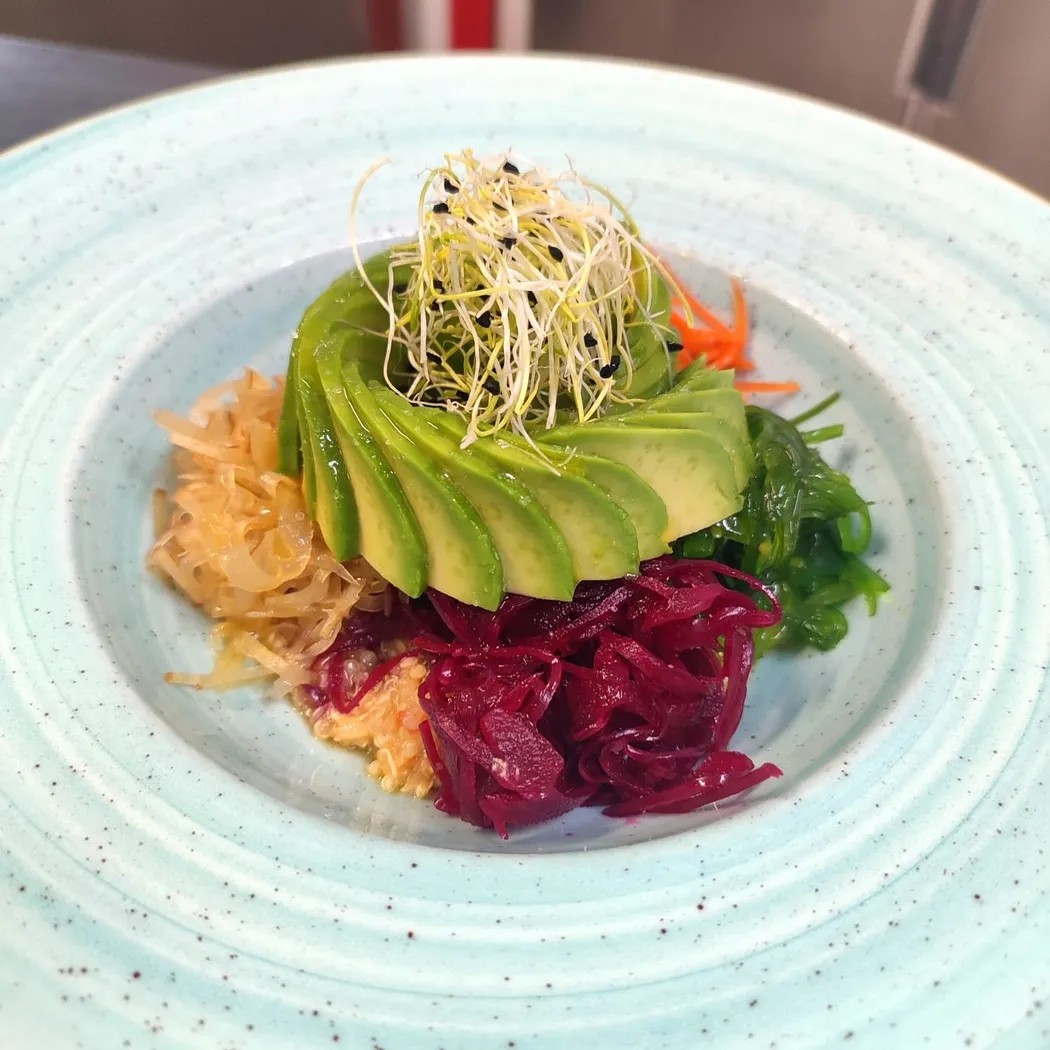 Image alt description