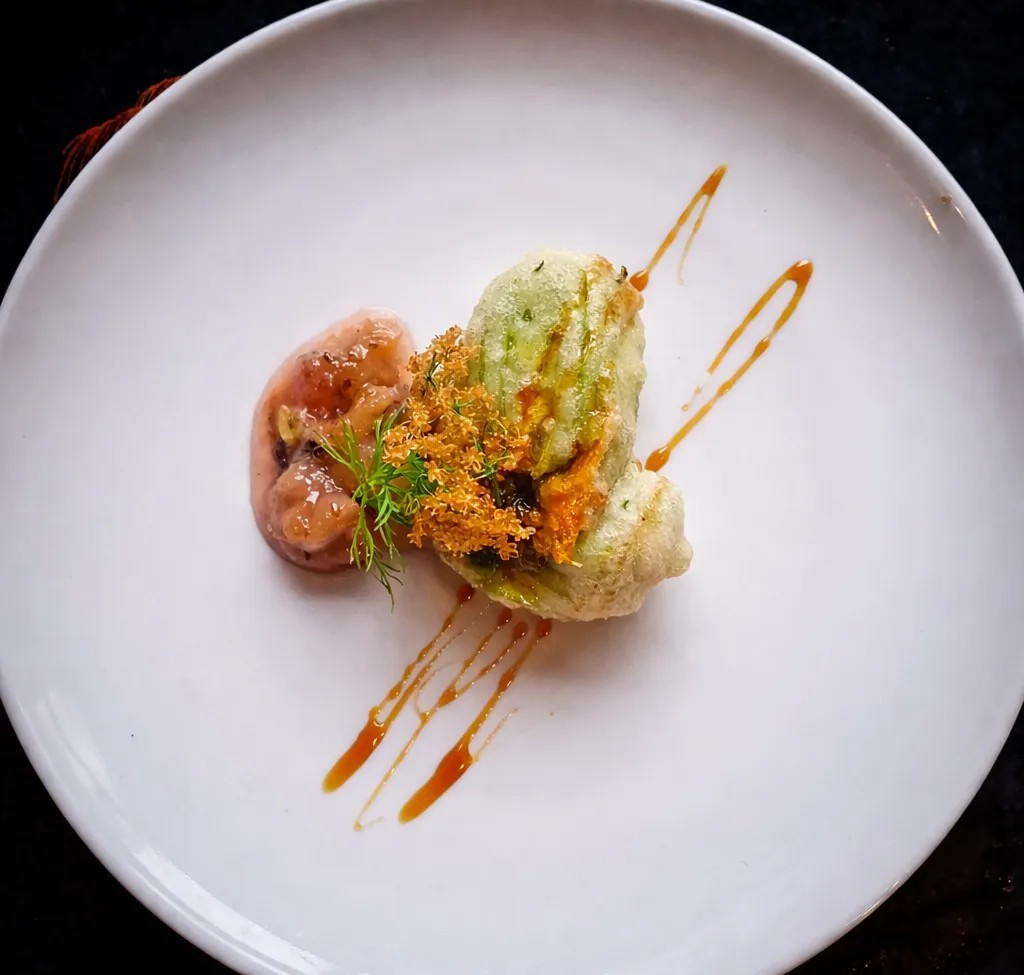 Image alt description