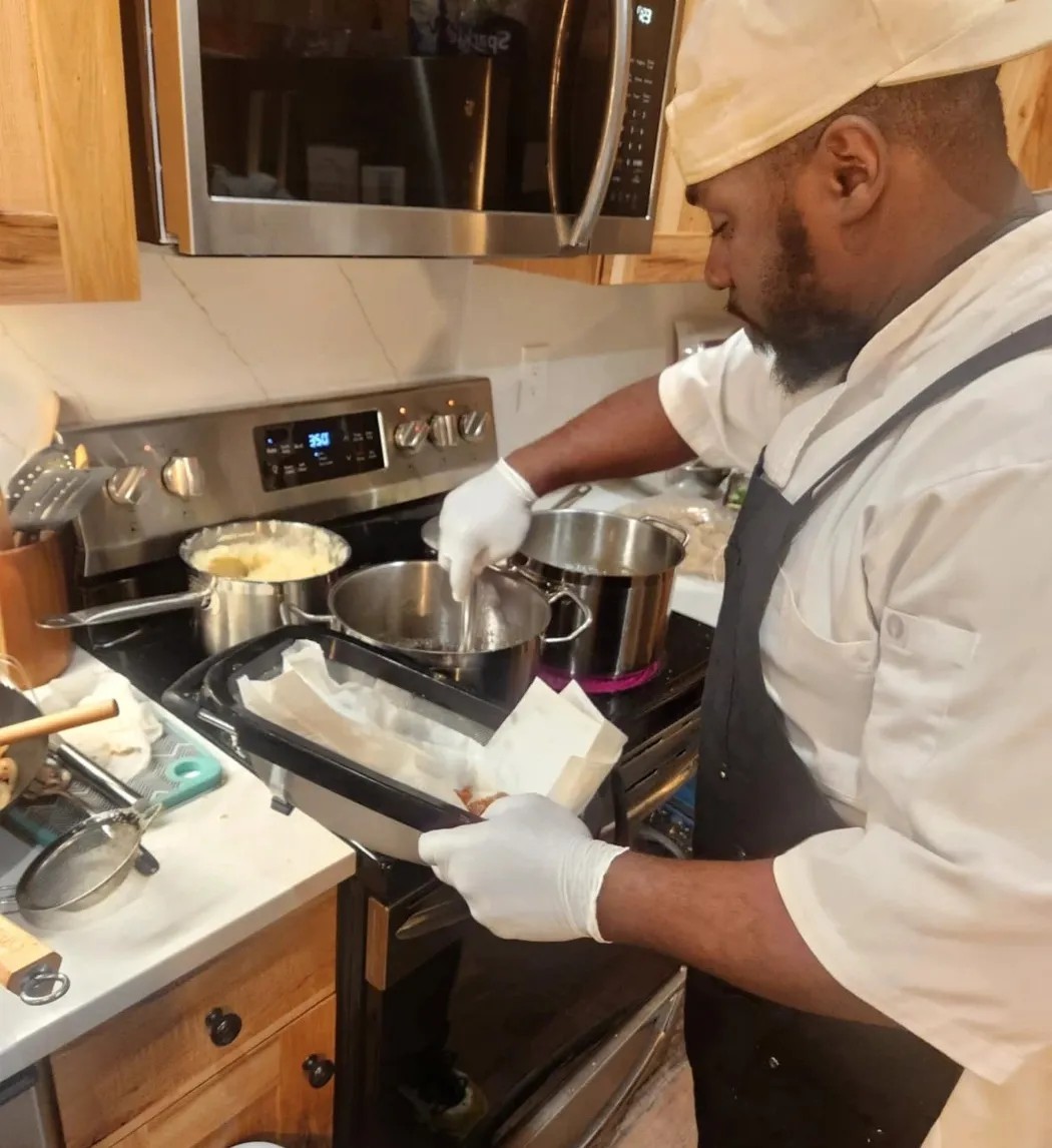 Image alt description