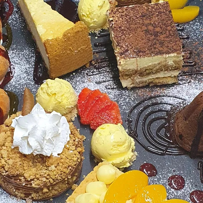 Image alt description