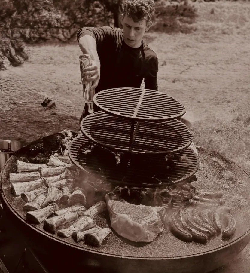 Image alt description