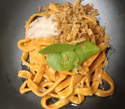 Image alt description