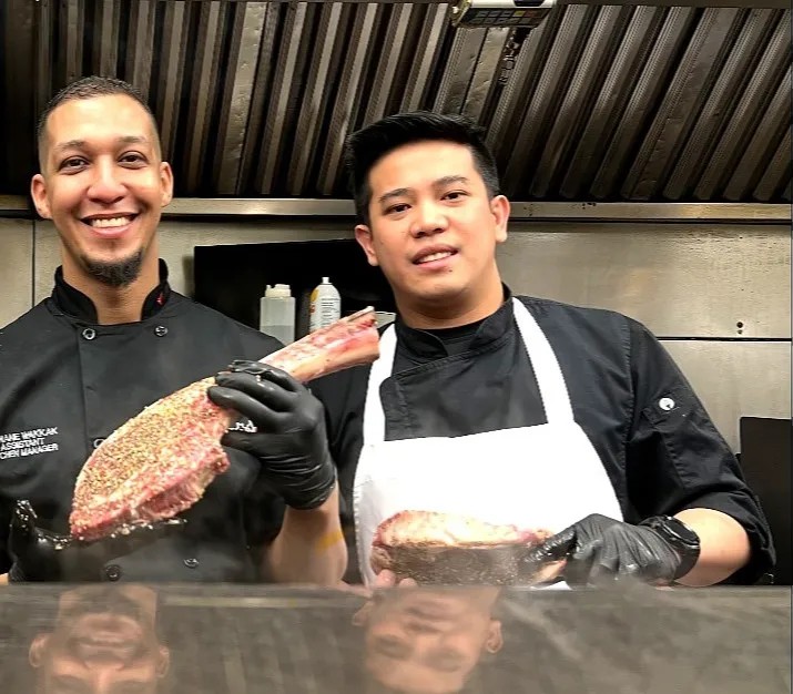 Image alt description