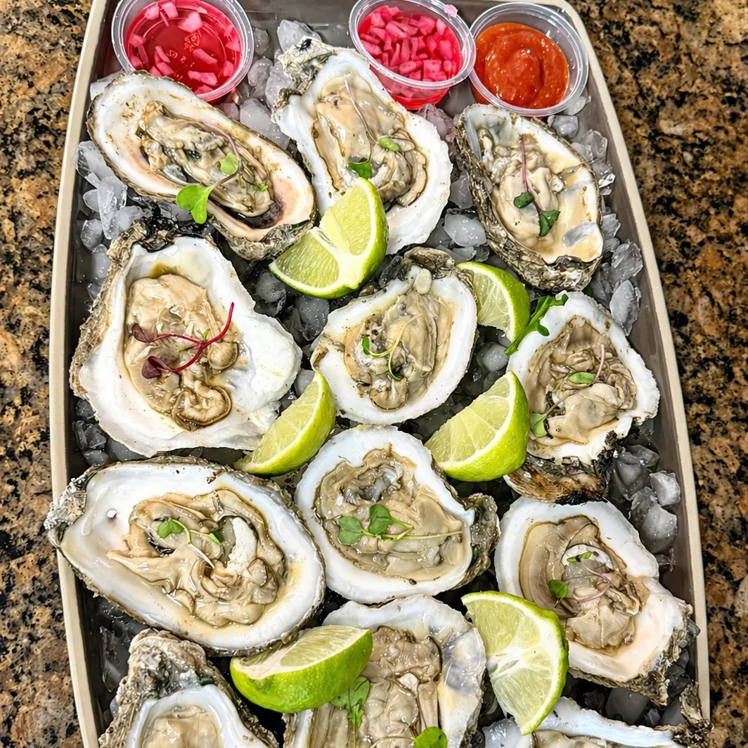 Image alt description