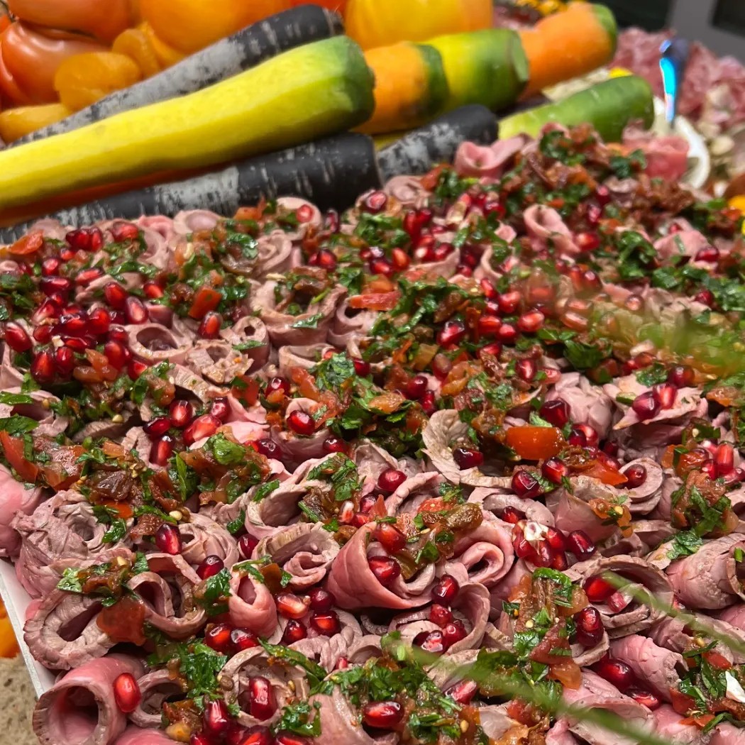 Image alt description