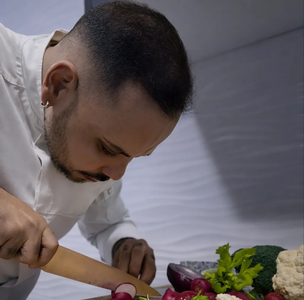 Image alt description