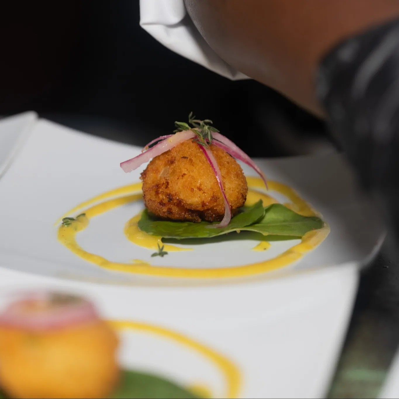 Image alt description