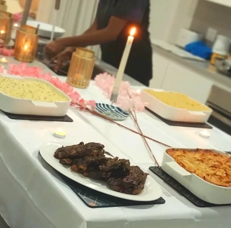 Image alt description