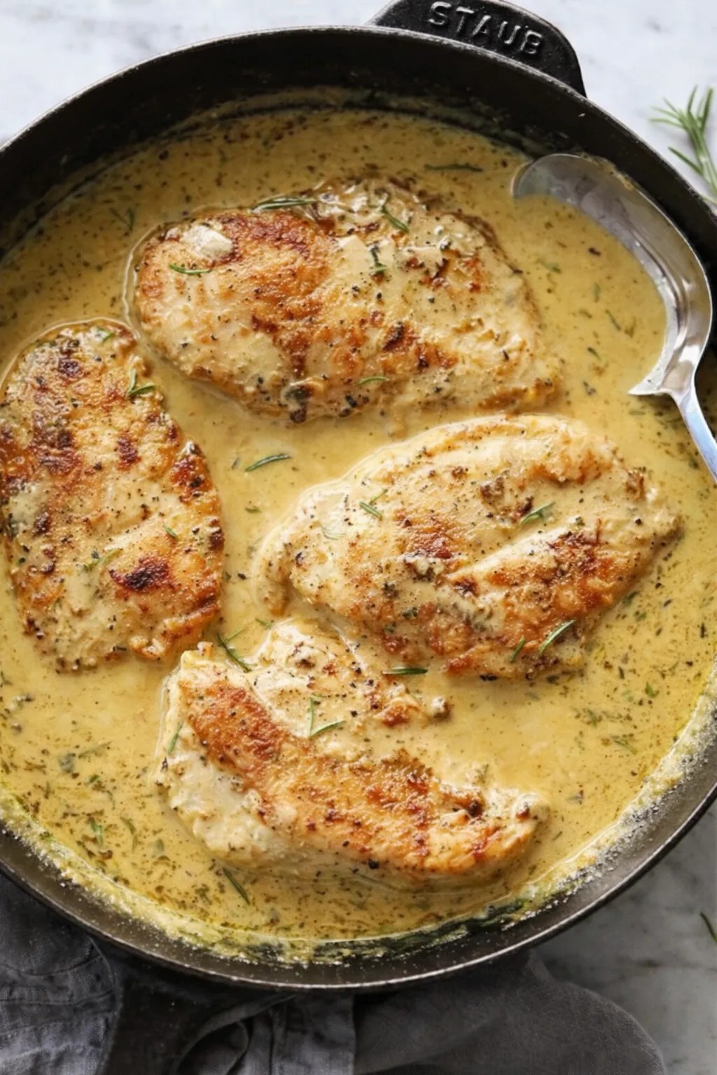 Image alt description