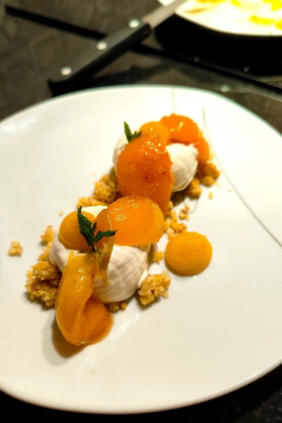 Image alt description