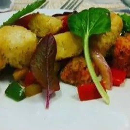 Image alt description