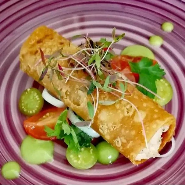 Image alt description