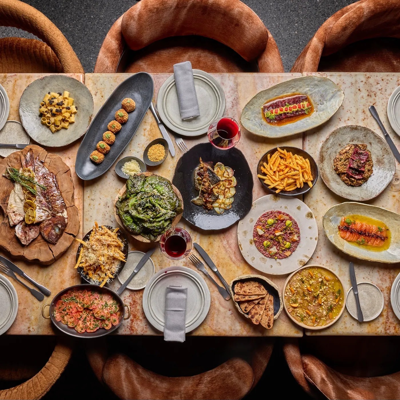 Image alt description