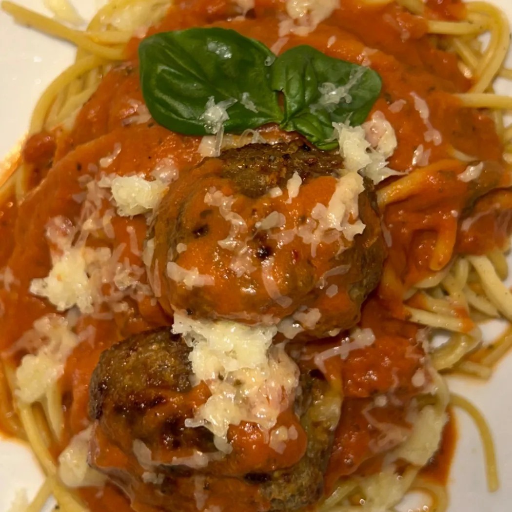 Image alt description