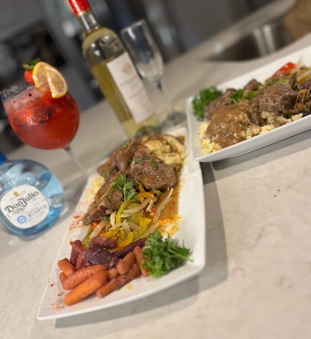 Image alt description