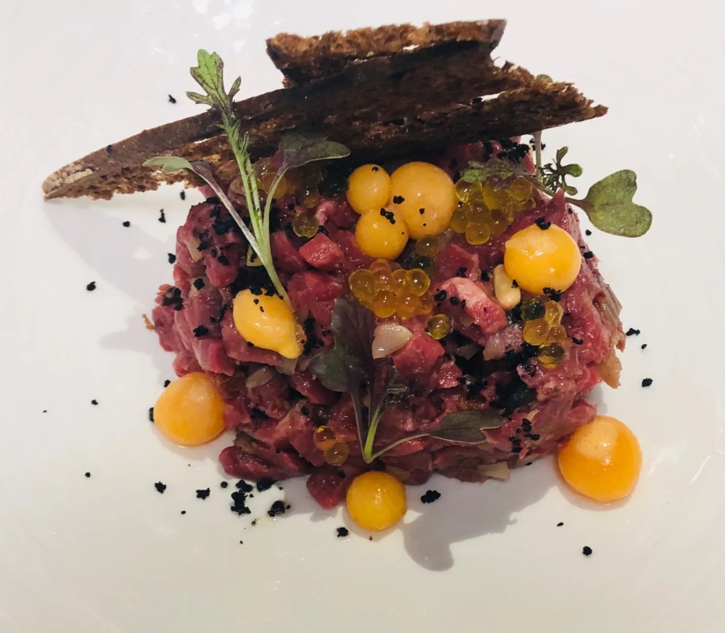 Image alt description