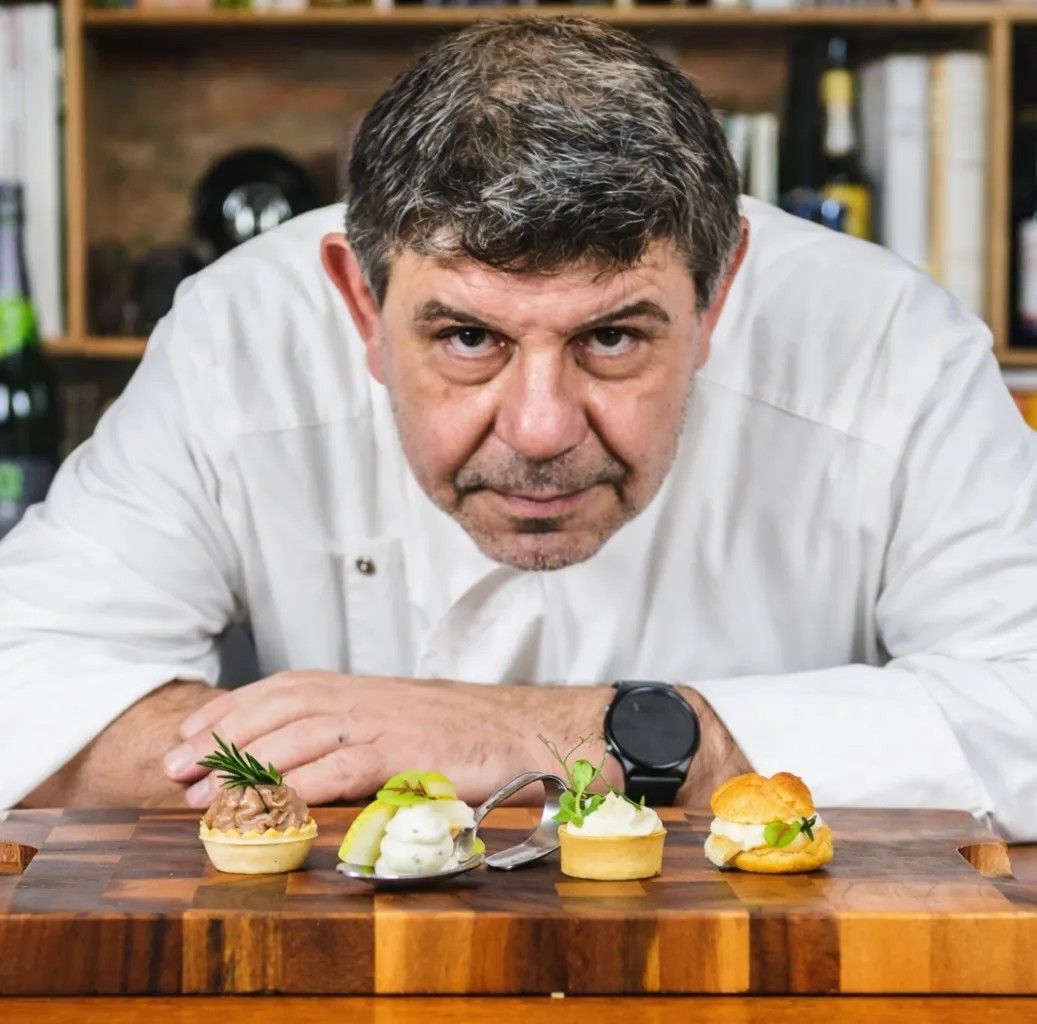 Image alt description