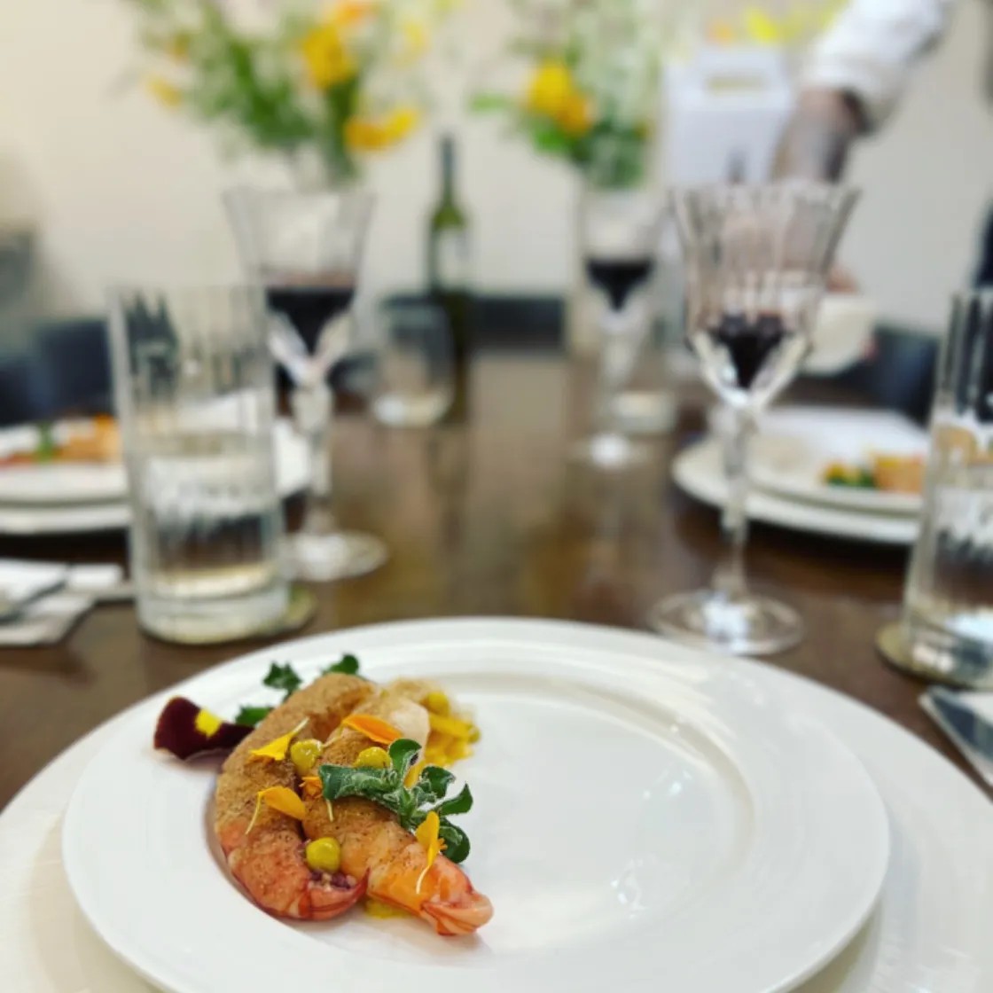 Image alt description