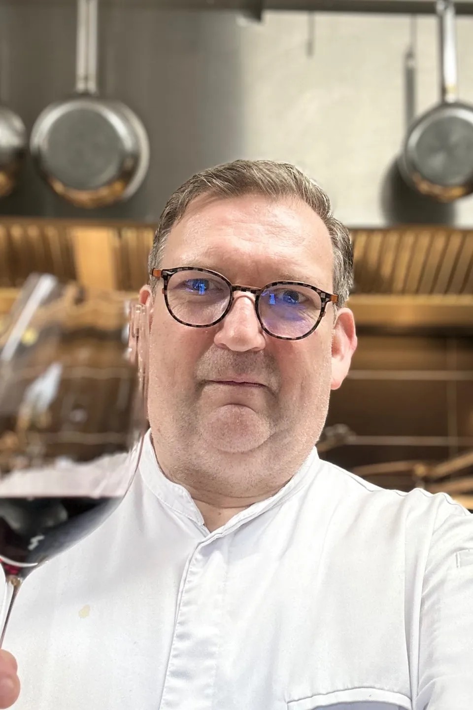 Image alt description