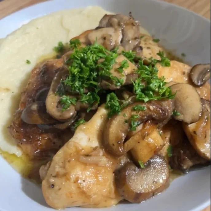 Image alt description